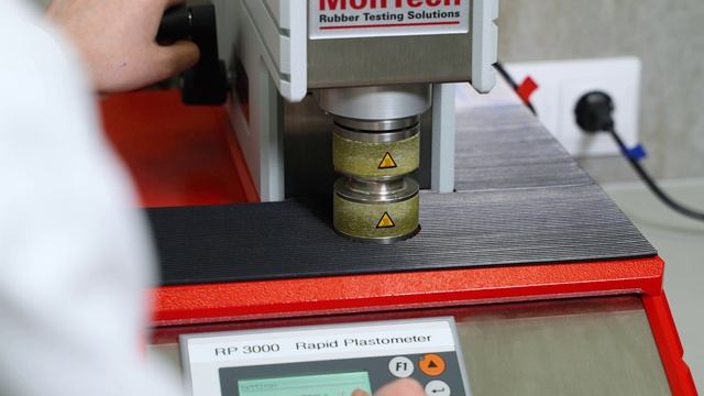 Фильм о кафедре ХТПЭ ИТХТ им. М.В. Ломоносова РТУ МИРЭА