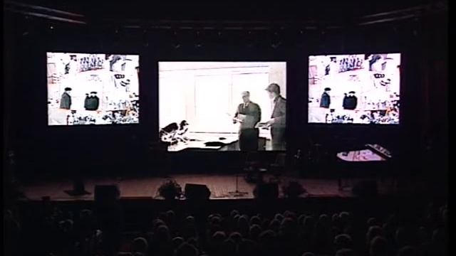 Исторический видеоряд «Поступайте, дорогие девочки, поступайте, дорогие мальчики…»