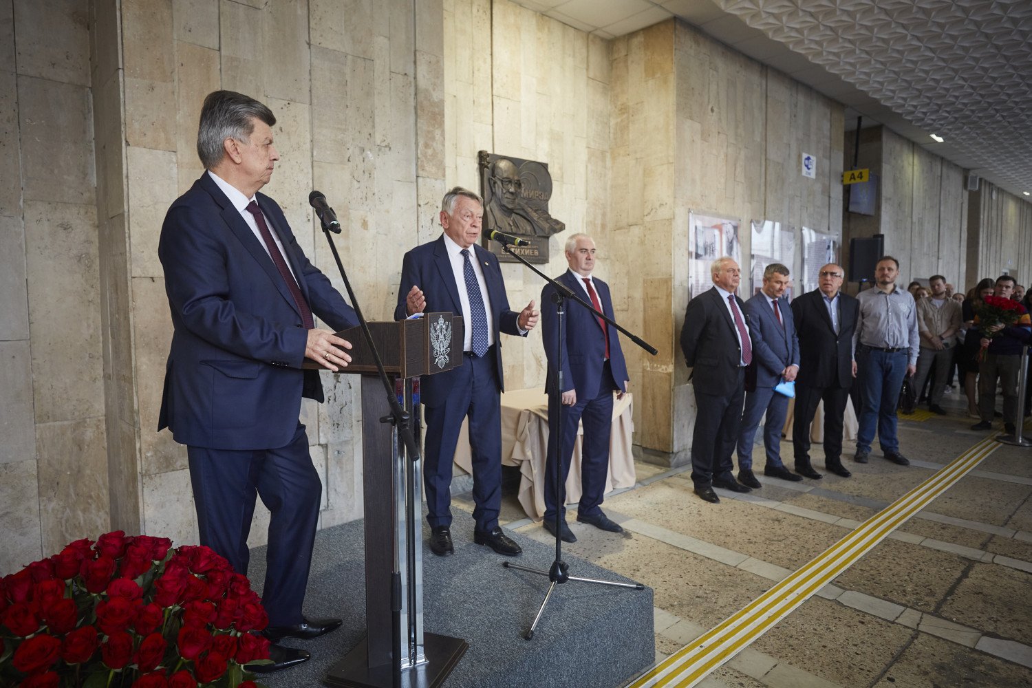 Открытие мемориальной доски Н.Н. Евтихиева.jpg
