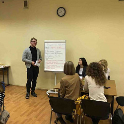 Для студентов Института экономики и права состоялось занятие в РСК «МиГ»