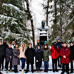Студенты Института кибербезопасности и цифровых технологий посетили усадьбу-заповедник Мелихово