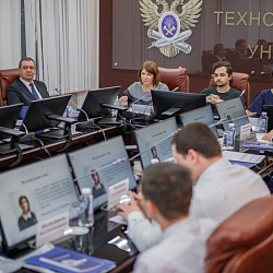Деловую программу национальной конференции «Цифровизация правосудия: проблемы и перспективы» ИКБ РТУ МИРЭА и Московского городского суда продолжило заседание секции «Феномен цифровизации экономической деятельности в правовых позициях судов»