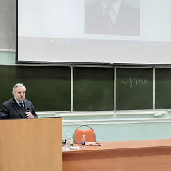 В Институте тонких химических технологий имени М.В. Ломоносова состоялось открытие «Школы катализа-2021»
