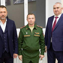 Сотрудники и студенты военного учебного центра при РТУ МИРЭА удостоены наград