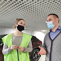 Первокурсники Института ИНТЕГУ посетили дилерский центр «ТОЙОТА-ЛЕКСУС Рублёвский»
