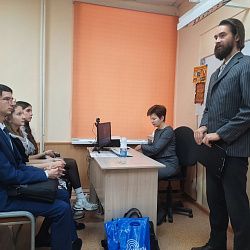 Преподаватель РТУ МИРЭА провёл курс лекций в региональных научно-технологических школах программы «Шаг в будущее» в г. Усолье-Сибирском и в г. Мурманске