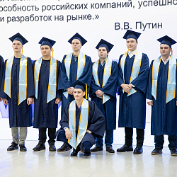 Выпускники специалитета Института радиоэлектроники и информатики РТУ МИРЭА получили дипломы