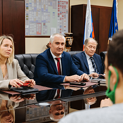 Студенты РТУ МИРЭА — участники Всероссийского конкурса «Твой Ход» встретились с представителями администрации вуза