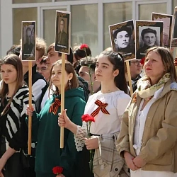 В Колледже программирования и кибербезопасности прошла торжественная линейка, посвящённая 77-й годовщине Победы советского народа в Великой Отечественной войне