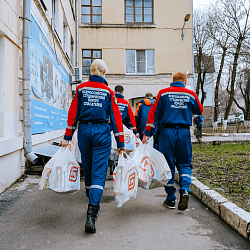 На протяжении месяца добровольцы ЦСО ВСКС оказывают помощь жителям ДНР и ЛНР