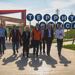 Ректор Университета посетил заключительную смену Всероссийского молодёжного форума «Территория смыслов на Клязьме».