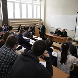 День открытых дверей Института кибернетики собрал гостей со всей страны 
