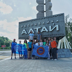 Группа волонтёров университета прибыла в Барнаул