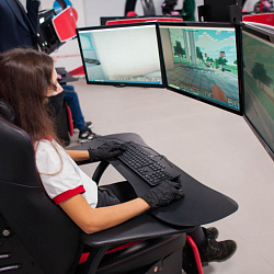 Российское движение школьников представило новый игровой сервер Minecraft с достопримечательностями нашей страны в Детском технопарке «Альтаир» РТУ МИРЭА