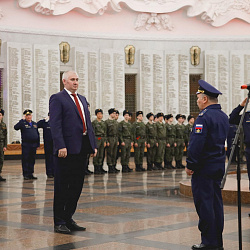 Выпускникам РТУ МИРЭА вручены погоны лейтенантов