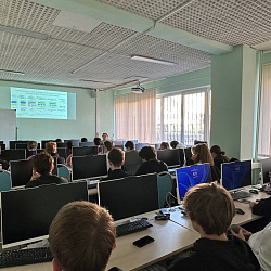 В РТУ МИРЭА состоялся мастер-класс по разработке кроссплатформенных приложений