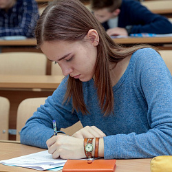 В университете прошел заключительный тур инженерной олимпиады «Звезда»