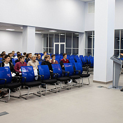В Детском технопарке РТУ МИРЭА «Альтаир» прошла встреча с представителем компании «Ростелеком-Солар»