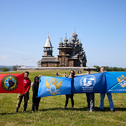 Отложив смартфоны: экспедиция студентов РТУ МИРЭА на Соловки как альтернатива цифровому шуму