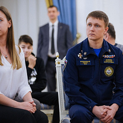 Студенты РТУ МИРЭА приняли участие во встрече с Дмитрием Медведевым 