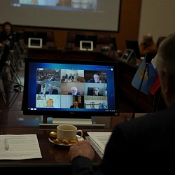 Состоялось заседание научно-экспертного совета по экономической политике и профильных институтов по развитию технологий аэрокосмической энергетики