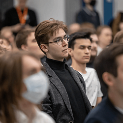 В Техноковоркинге прошло открытие VII Научно-технической конференции студентов и аспирантов РТУ МИРЭА, приуроченной к 75-летию университета