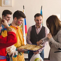 10 и 11 марта студенты, преподаватели и сотрудники Университета широко отметили Масленицу