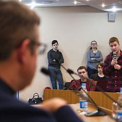 Состоялась встреча проекта «Диалог на равных» с Максимом Поташёвым