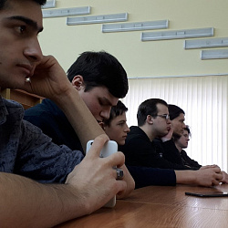 В рамках подготовки к 75-летию Победы Колледж РТУ МИРЭА провёл встречу с известным поисковиком