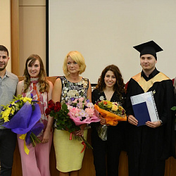 Состоялось торжественное вручение дипломов выпускникам Института международного образования