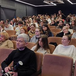 Студенты ИПТИП РТУ МИРЭА узнали о трендах в дизайне интерьера на лекции в музее «Искусство Африки»