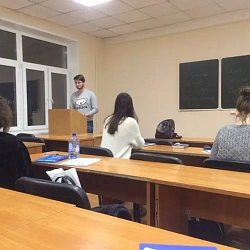 В университете состоялся круглый стол «Зарубежный опыт обеспечения экономической безопасности»