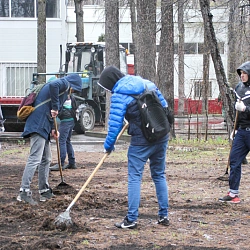 Студенты кампуса на ул. Стромынка приняли участие в ежегодном традиционном субботнике в Парке культуры и отдыха «Сокольники»
