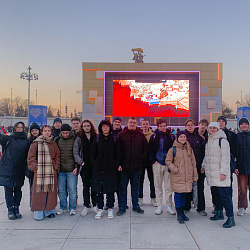 Первокурсники Института информационных технологий посетили экскурсию в рамках выставки «Умный город»