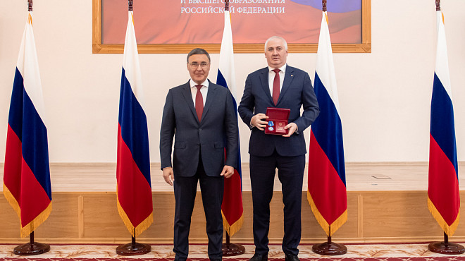 Валерий Фальков вручил государственные награды учёным и преподавателям, включая представителей РТУ МИРЭА