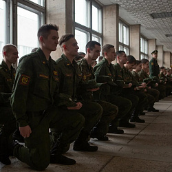 Состоялось торжественное вручение погон выпускникам военной кафедры РТУ МИРЭА
