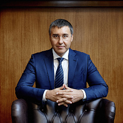 Валерий Фальков поздравил ветеранов и тружеников тыла с Днем Победы