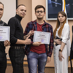Студенты Института информационных технологий получили сертификаты по результатам прохождения курсов элитной подготовки