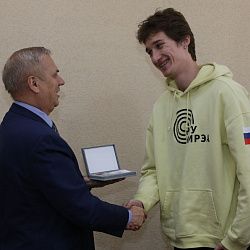 Экспедиция студентов РТУ МИРЭА на Байконур: вручение флага с орбиты и подготовка к пуску РН «Союз»  