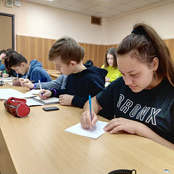 Профориентационная работа РТУ МИРЭА со школьниками прошла в марте в онлайн и офлайн режимах