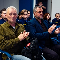 В РТУ МИРЭА в торжественной обстановке прошли мероприятия, посвящённые Дню Неизвестного Солдата 