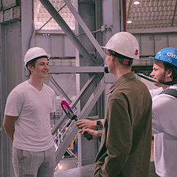 Выпускники РТУ МИРЭА вносят вклад в строительство коллайдера NICA в Дубне