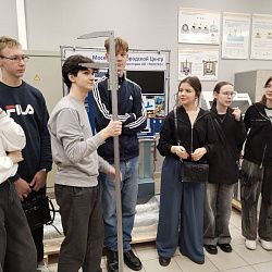 Студенты Института тонких химических технологий имени М.В. Ломоносова посетили лабораторию АО «МОСГАЗ»