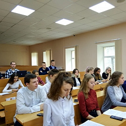 В РТУ МИРЭА состоялся круглый стол на тему «Внешнеэкономическая деятельность России»