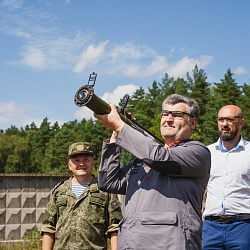 Проект военного учебного центра РТУ МИРЭА «Лето в спецназе» в самом разгаре