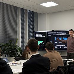 Студенты Института радиоэлектроники и информатики побывали на экскурсии в компании «Т2» 