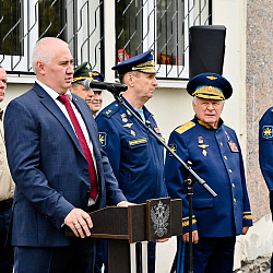 Состоялось торжественное вручение погон выпускникам ВУЦ при РТУ МИРЭА