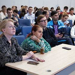 «Шаг в бизнес»: на кафедре экономики РТУ МИРЭА прошло захватывающее интеллектуальное соревнование