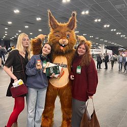 Студенты и сотрудники ИТХТ имени М.В. Ломоносова посетили мероприятия выставки «Химия -2025»