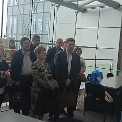 Председатель Профсоюзной организации РТУ МИРЭА Мирзо Расулов принял участие во встрече делегации представителей профсоюзов московских вузов и Дальневосточного федерального университета